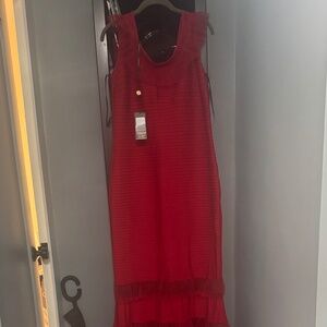 Gorgeous in Deep Red Tadashi